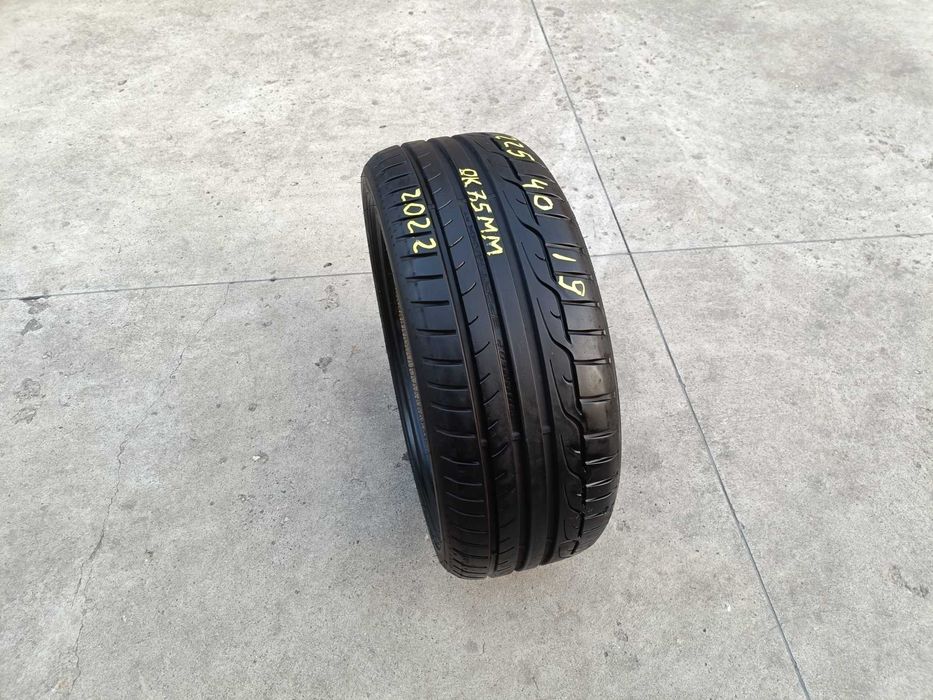 O anvelopa de vara 225 40 19 dunlop sport maxx RT cu 7,5 mm dot 2022