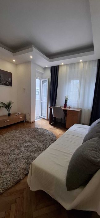 Apartament de închiriat, 2 camere, zonă centrală