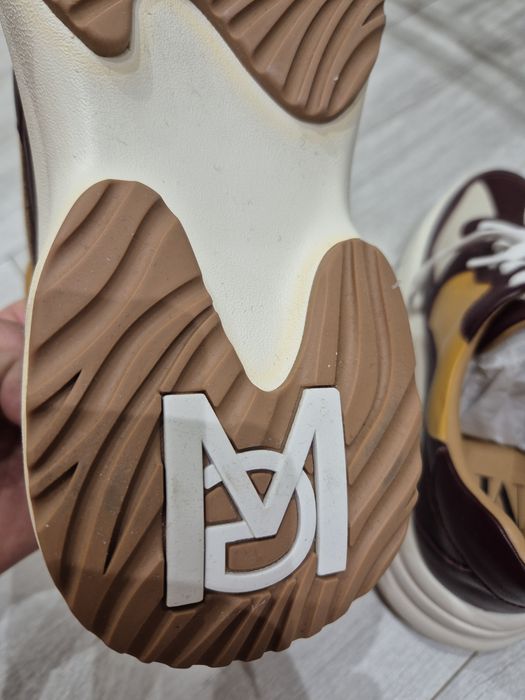 Продам кожаные кроссовки  Magpie Корея
