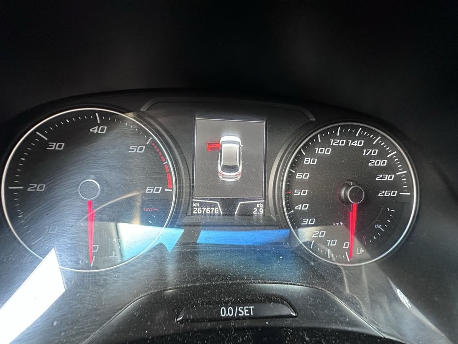 Seat Leon 2016 gri