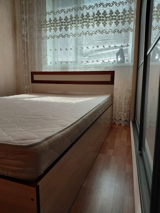 Продам  бу кровать  полуторка