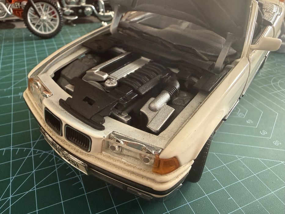 Macheta bmw 1.18