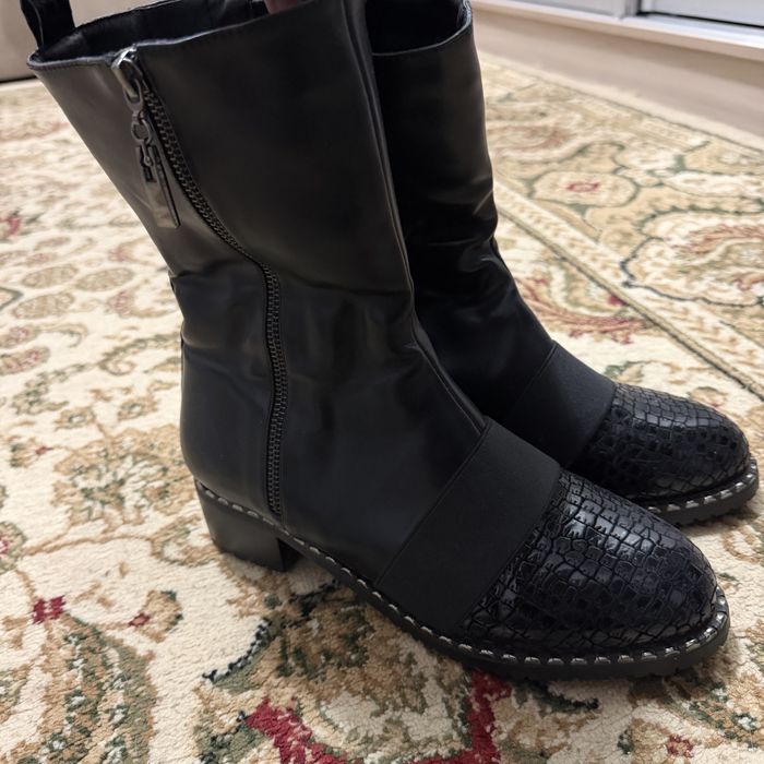 Туфли 3000тг 40 р