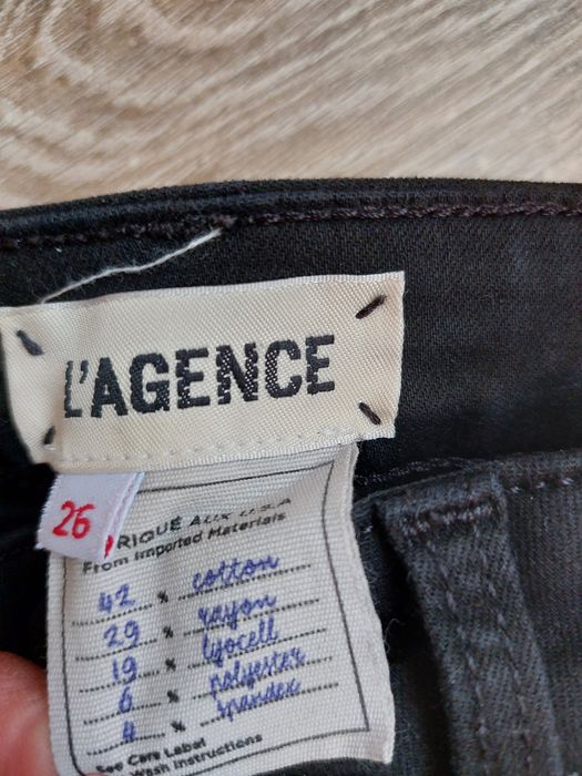 Дамски дънки черни и сини