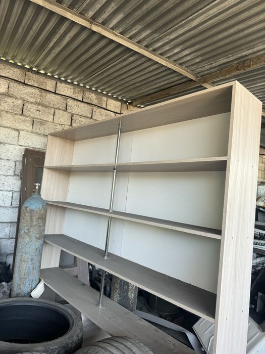 Ветрина для магазина