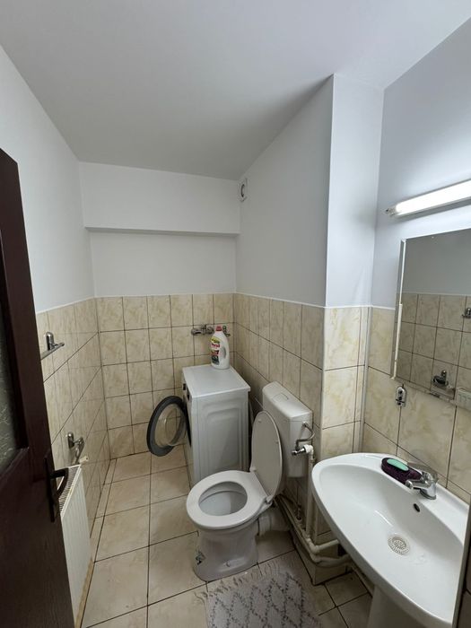 Chirie apartament 4 camere