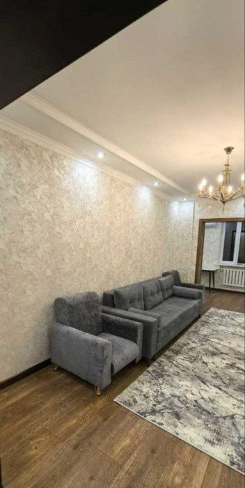 Срочно Сдаю 1/1/4 кв на Юнусабад 4