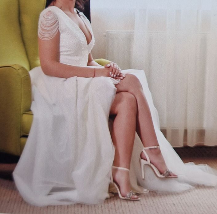 Vand rochie de mireasa marime XS-S