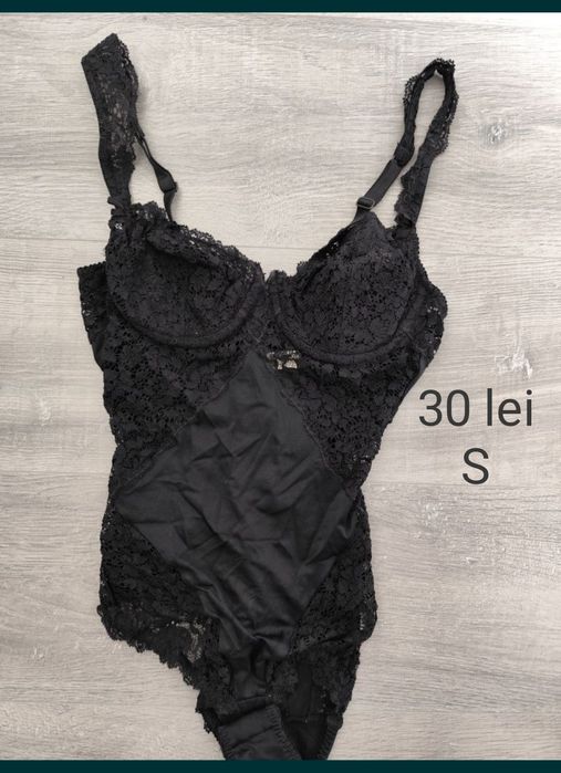 Corset damă, dantela