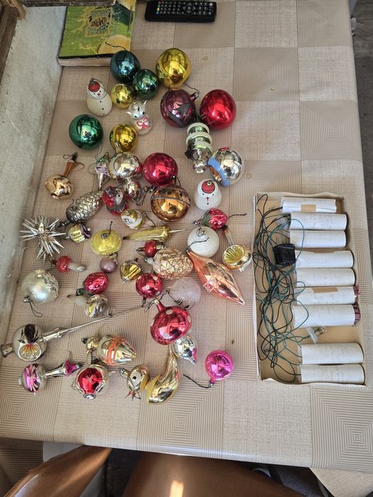 Ретро стъклени играчки за елха