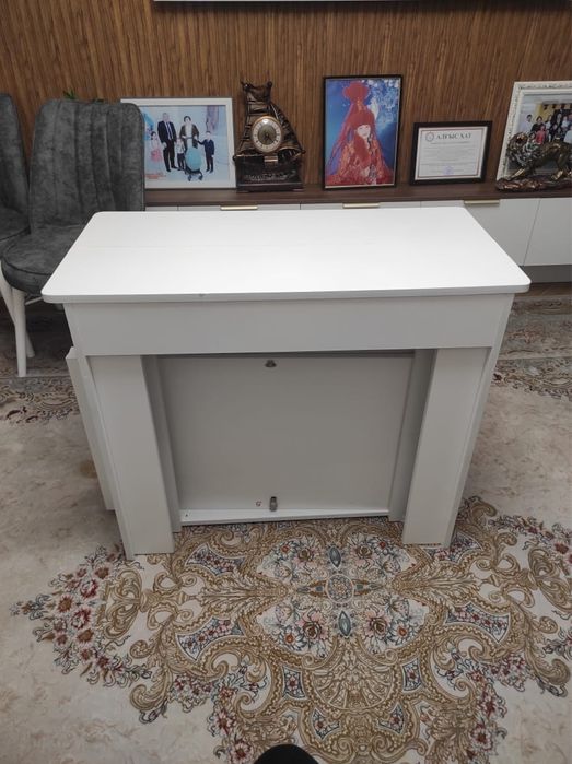 Срочно продам стол