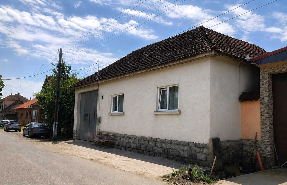 De vânzare casa + teren, 2317 mp, com Pomezeu, Jud BIHOR