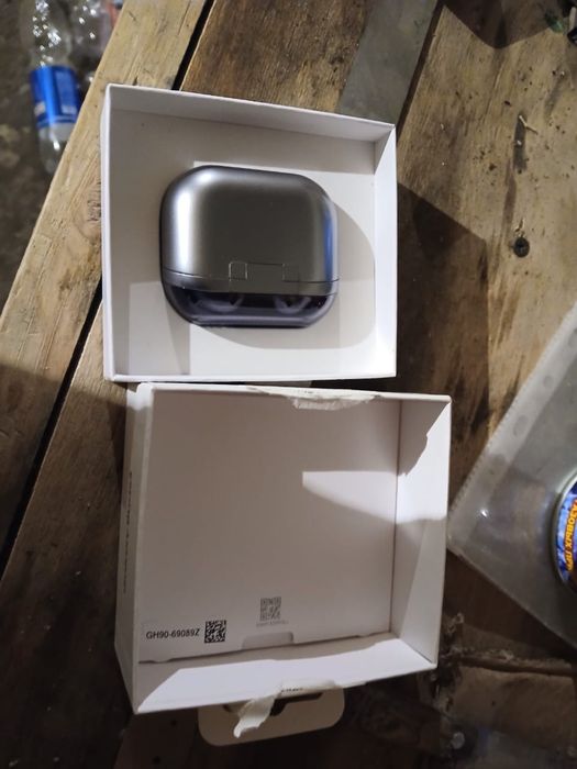 Наушники Samsung Buds 3 не использовал