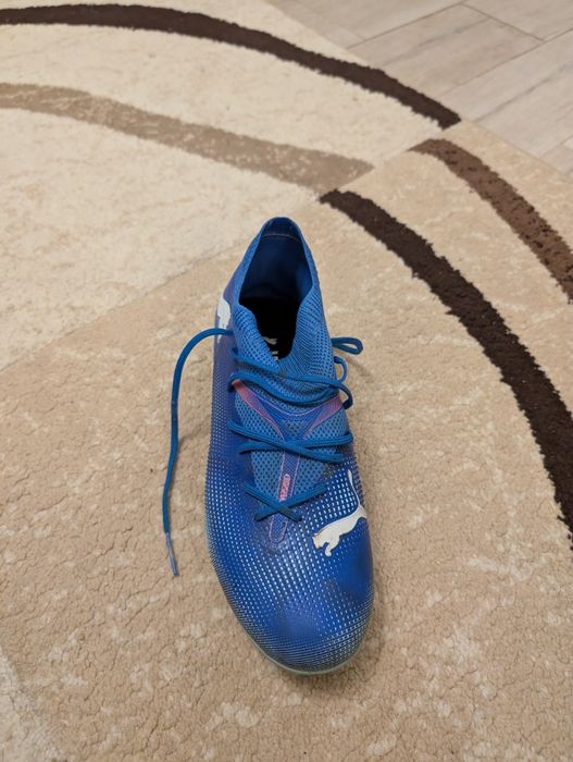 Ghete puma future marimea 38 purtate doar de 2 ori,sunt aproape  noi