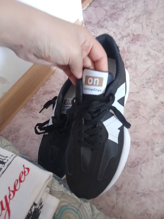 Обувь новые не одевали