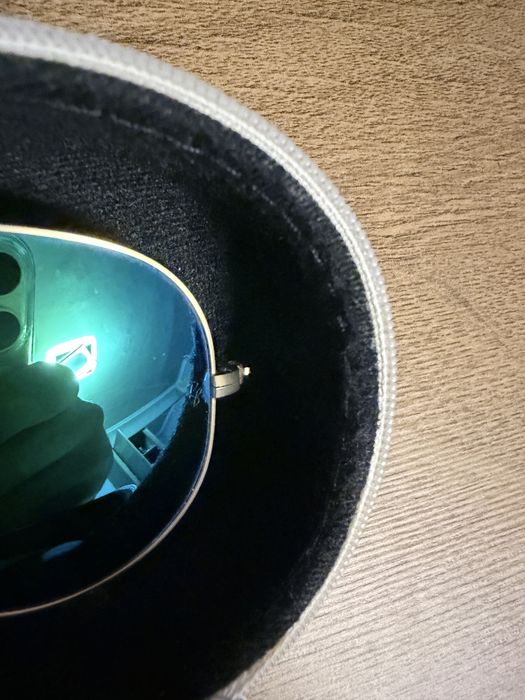 Оригинални Ray-Ban слънчеви очила – отлично състояние + калъф и кърпичка