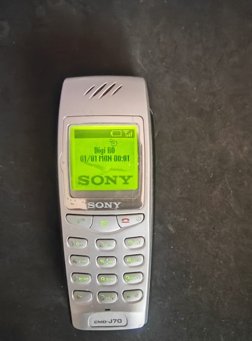 Sony CMD j70 ( unlocked)