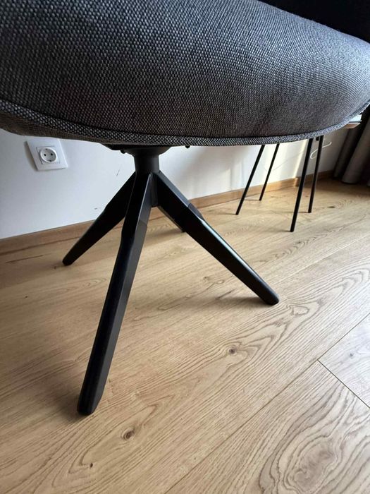 Трапезни столове