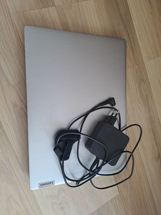 Лаптоп IdeaPad 3