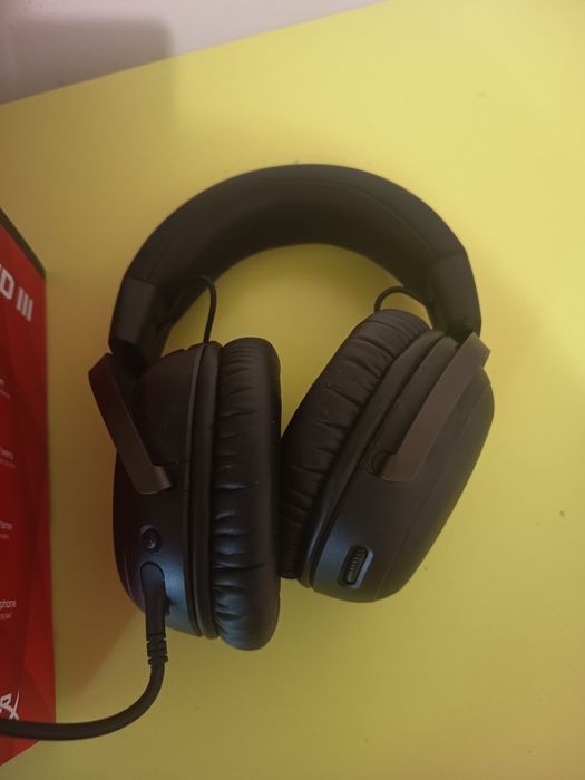 Vând căști gaming Hyperx Cloud 3