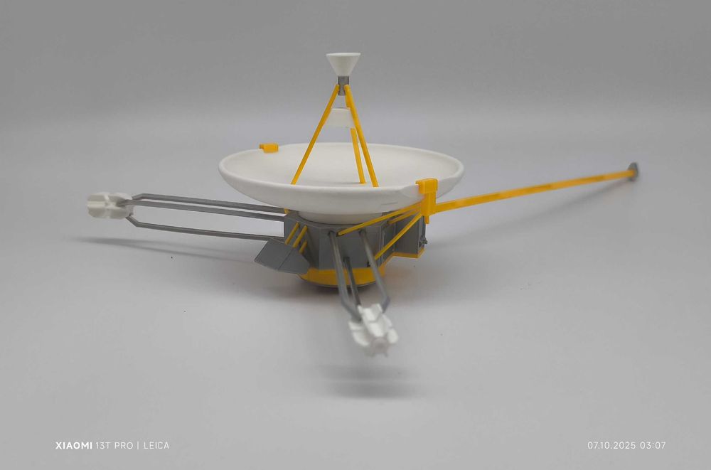 Сборная модель пионер-10, космический аппарат