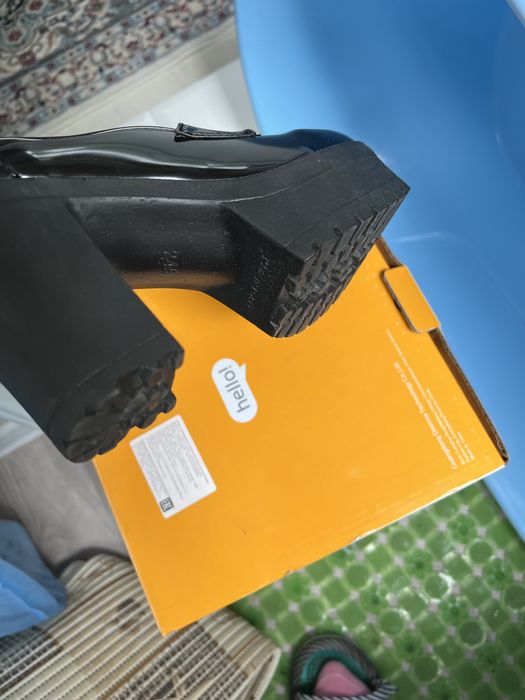 Обувь лакированная