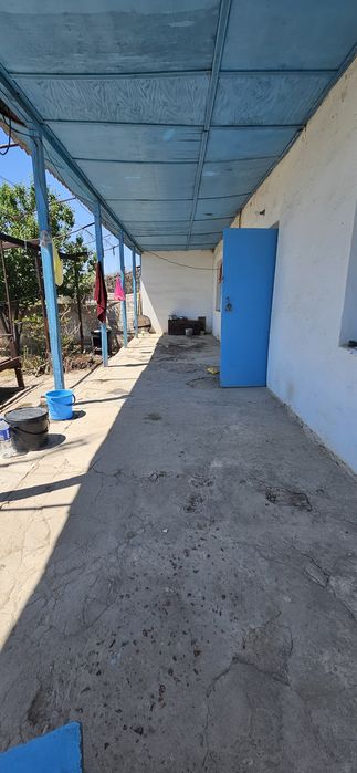 Уй сотилади . Бука тумани . 15 сотка , пишгян гиштдан .