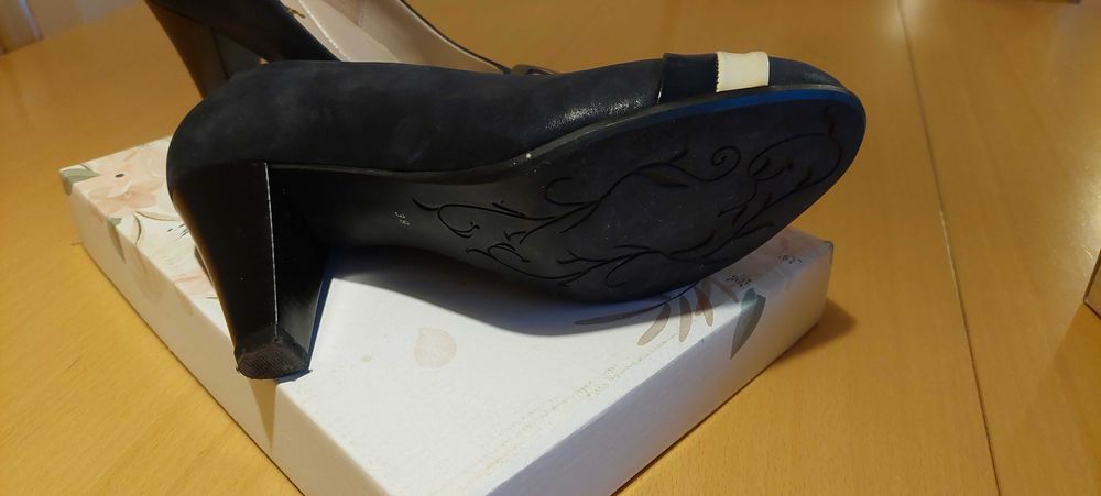 Дамски обувки '39