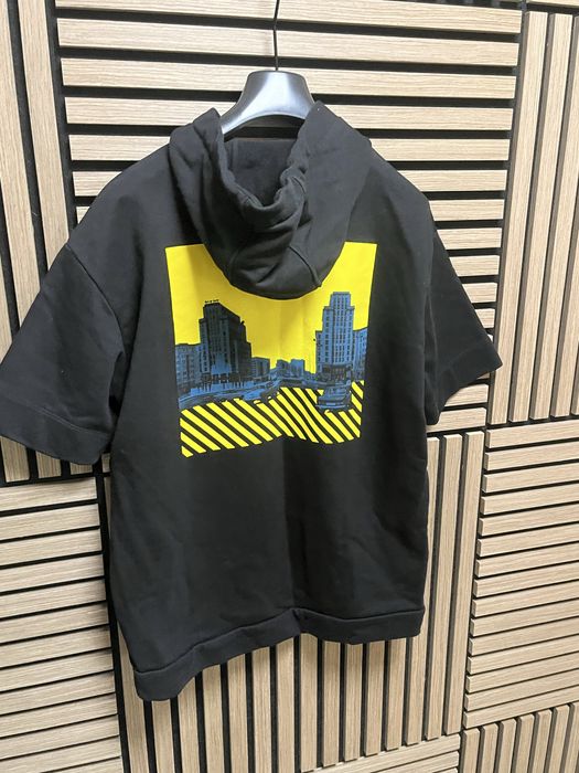 HUGO Berlin  Hugo Boss :  размер М Оригинал