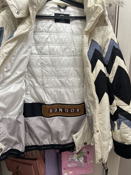 Продам куртки теплые