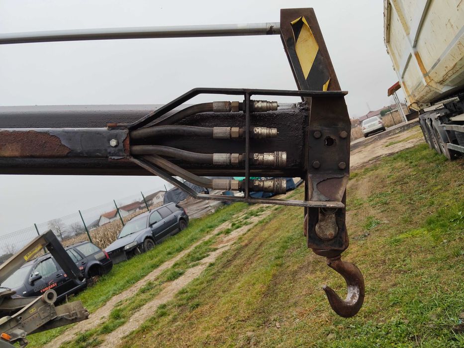 De vânzare DAF LF 45 cu macara