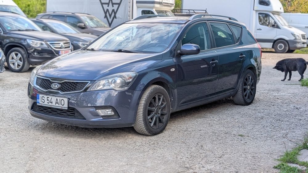 Kia Ceed 1.6 diesel Automat Euro 5 2012 , km 213 , Înmatriculata Ro 2025