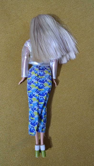 Кукли Barbie и Rainbow High