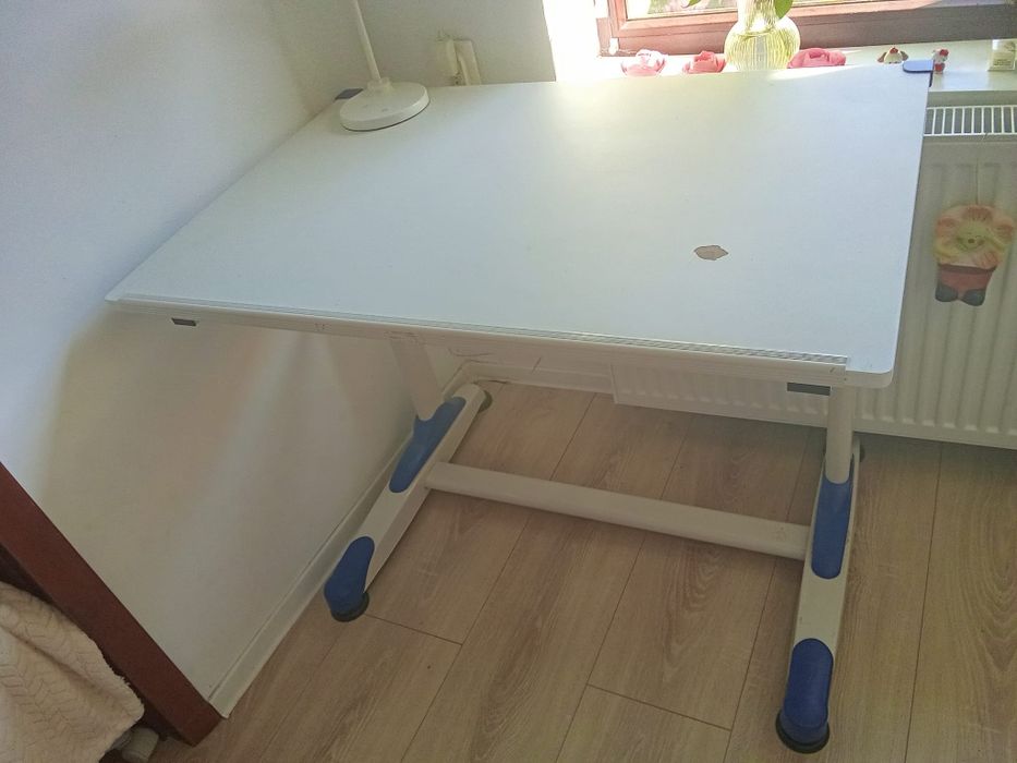 Birou Mobexpert, reglabil pe inaltime si a planului de lucru