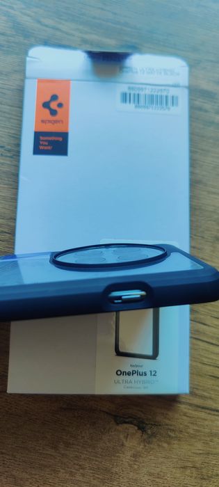 Кейс за Oneplus 12 Spigen Ultra hybrid