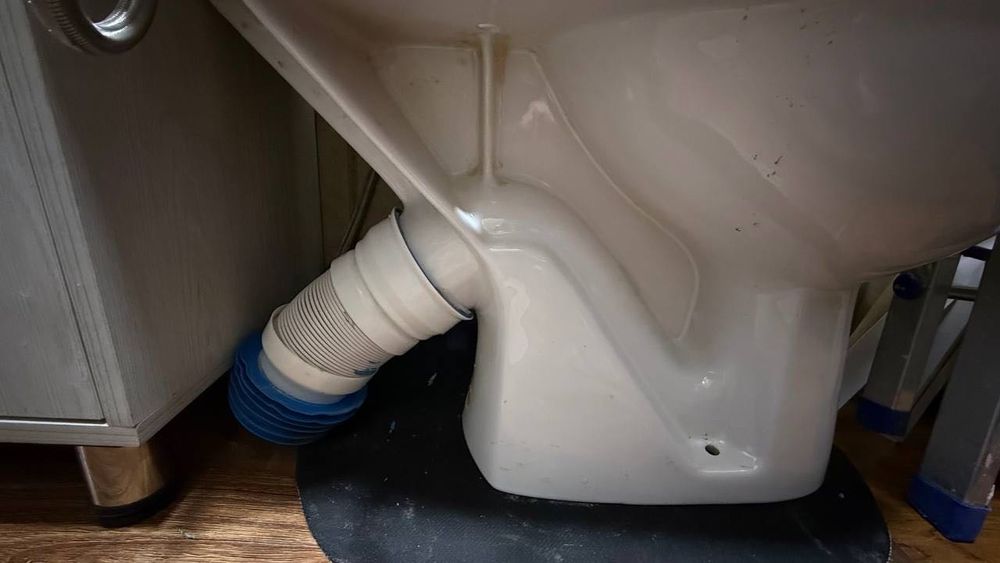 Продается унитаз