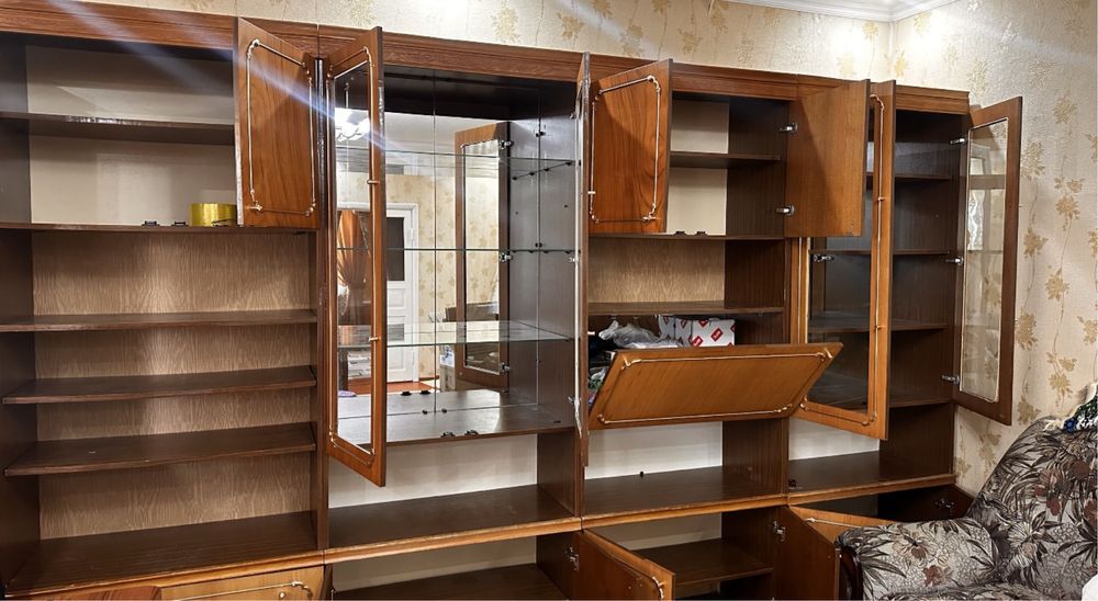 продам шкаф(стенка) в отличном состоянии