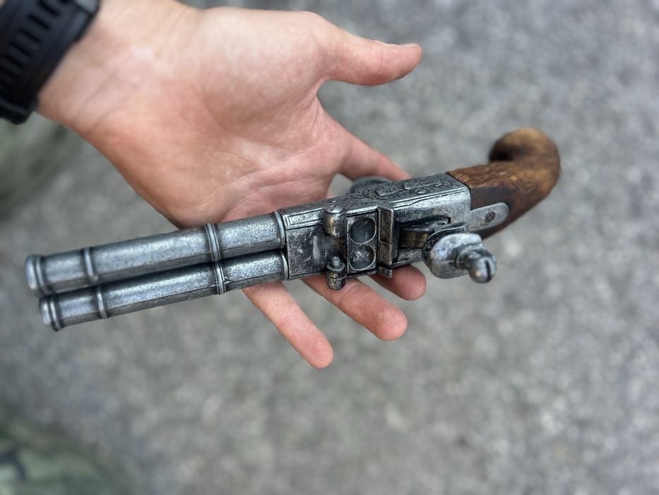 Pistol de epoca,pistol antic