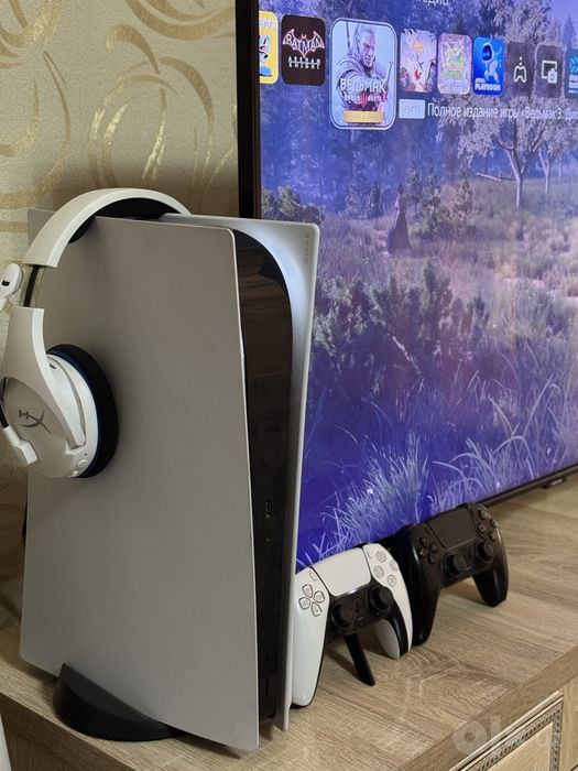 Продаю PlayStation 5 с дисководом