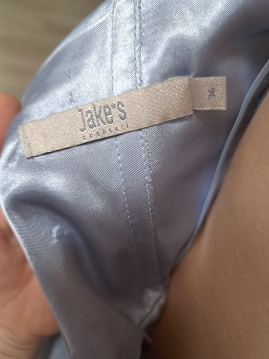 Rochie purtata o singura data la banchet