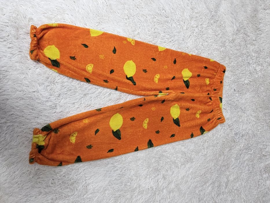 Продам штанишки 8-10 лет 2000