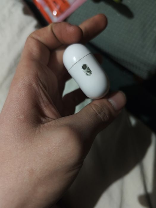 Оригинальный кейс airpods pro