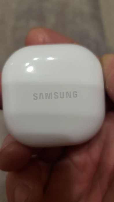 Продам наушники.