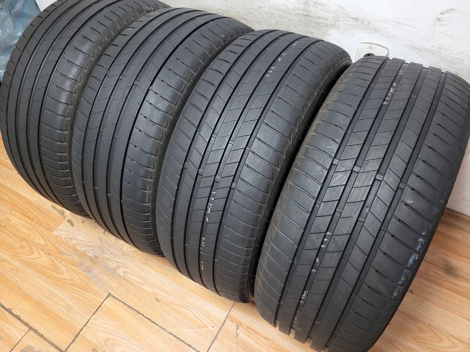 245/45/19 Bridgestone / летни гуми