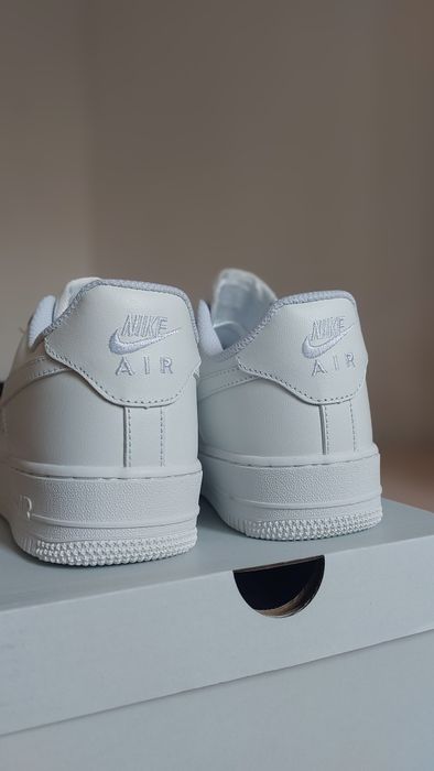 Nike Air Force 1 Low '07 Triple White (38,39,41,43)