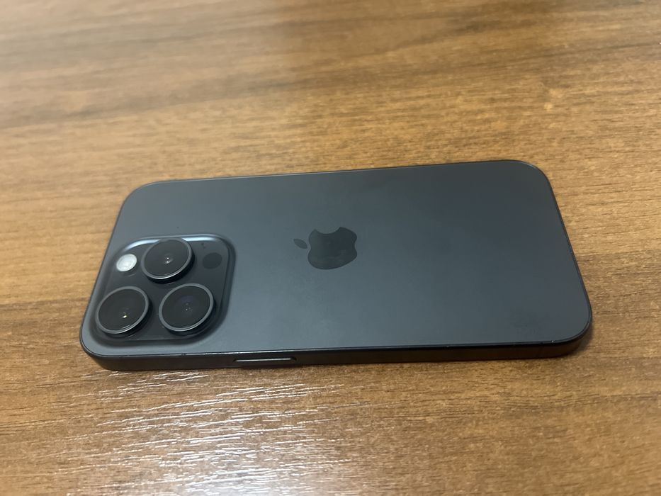 Iphone 15 pro 128gb Black Titanuim