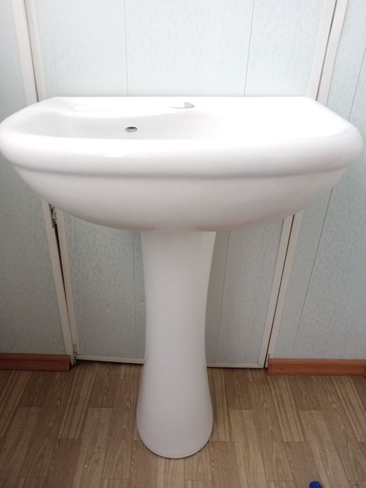 Раковина для ванной комнаты