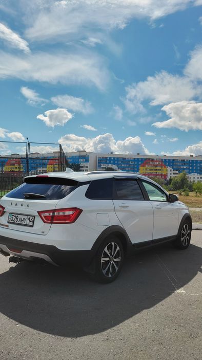 Лада Веста св кросс