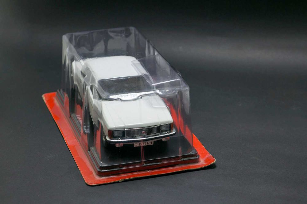 БОЛЬШАЯ игрушечная модель ВОЛГИ: ГАЗ-3102 и другие в масштабе 1:24