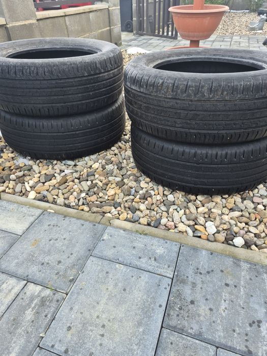 Vând 4 anvelope ptr wv golf